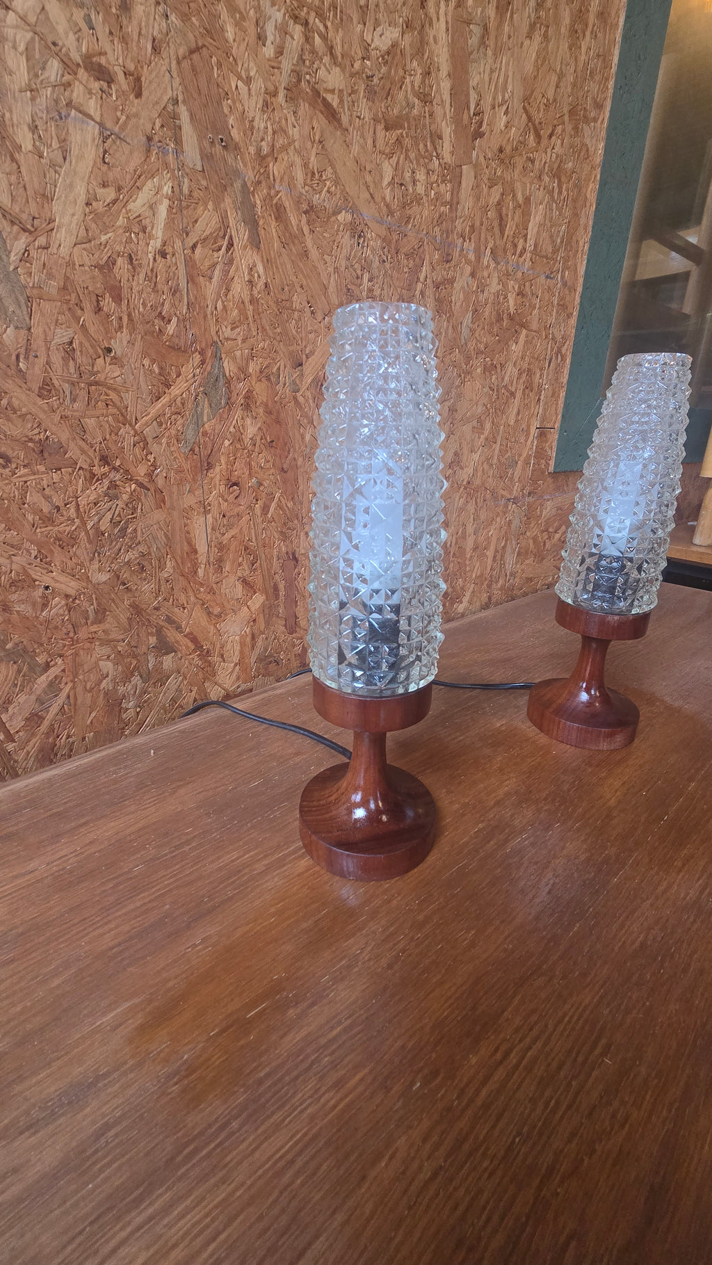Paire de Lampes à Poser – Teck & Verre Pressé (Circa 1960)