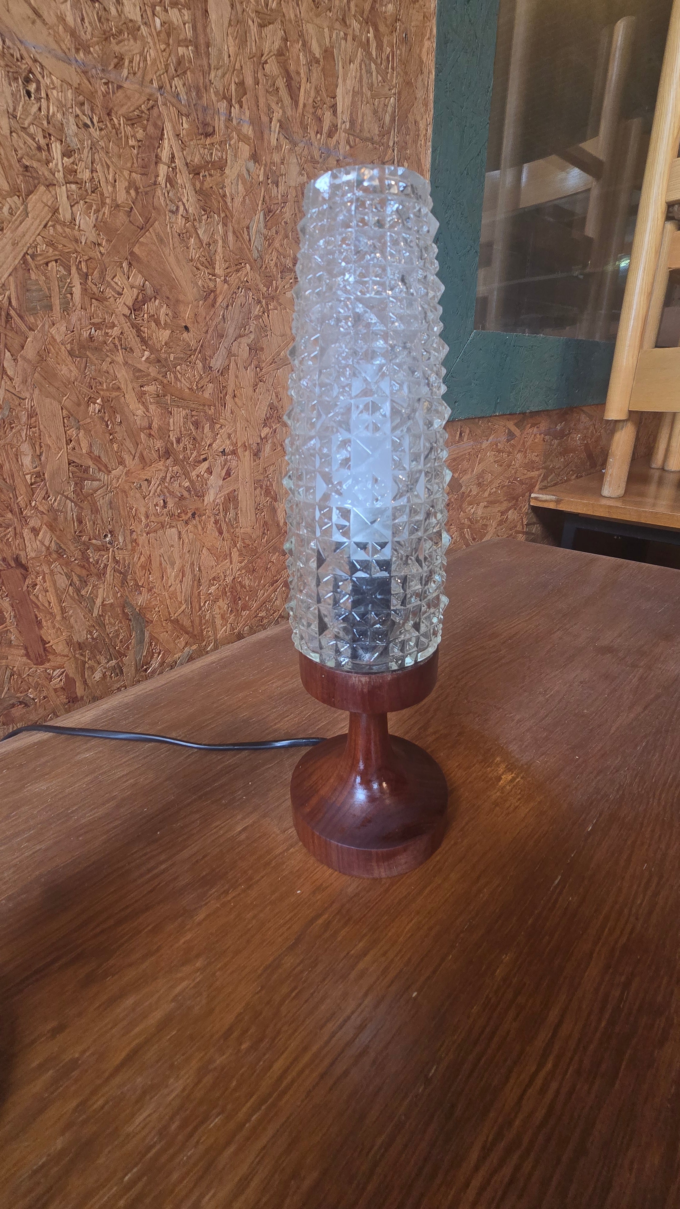 Paire de Lampes à Poser – Teck & Verre Pressé (Circa 1960)