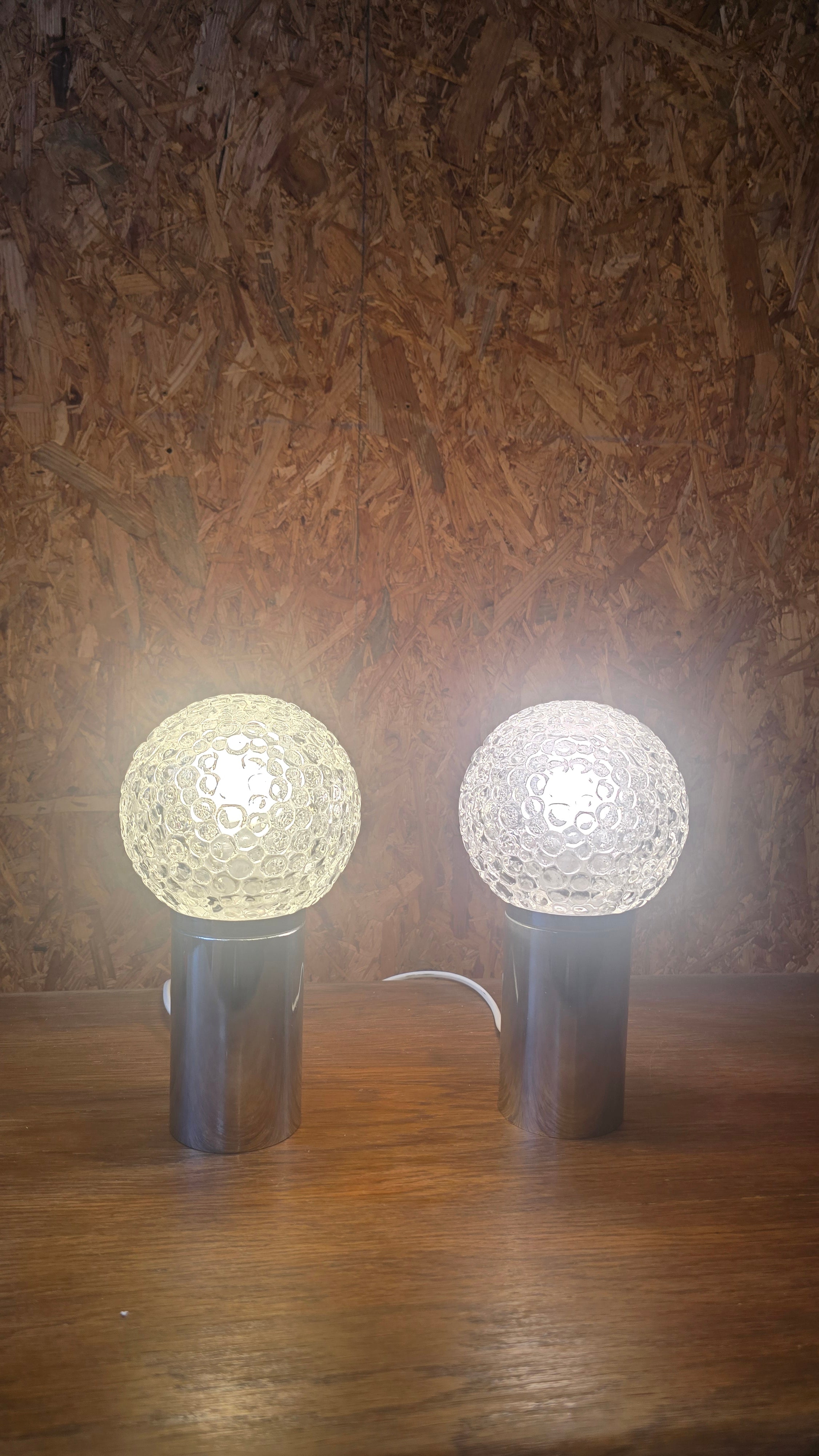 Paire de Lampes de Table « Space Age » en Chrome et Verre Bullé (Circa 1970)